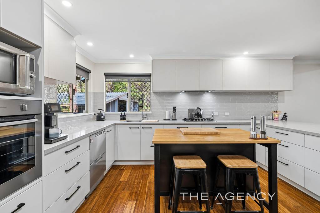 3 Protea Court, Stoneville WA 6081