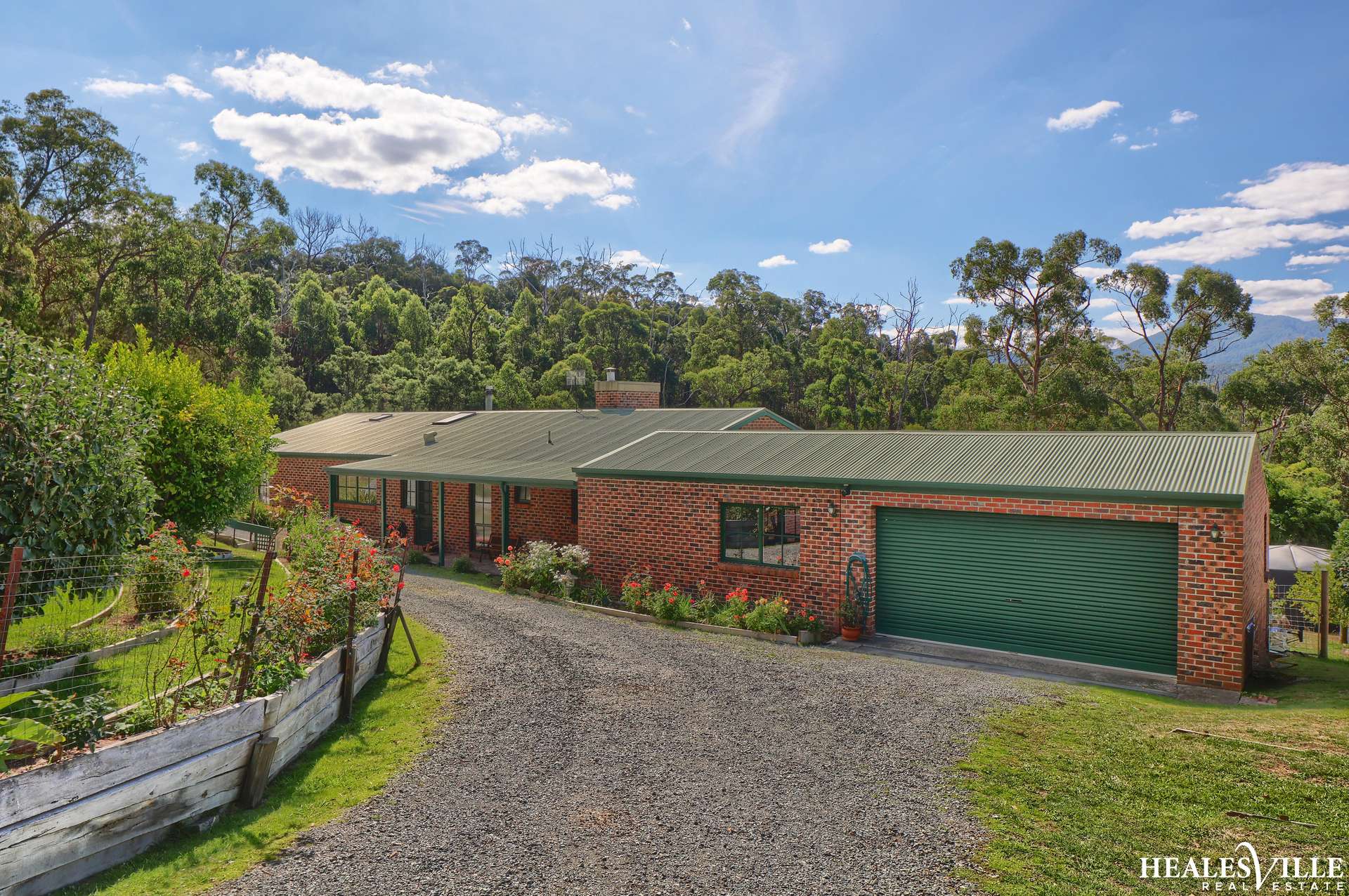 18 Chaffer Street, Chum Creek For Sale by Farmbuy.com - image 29