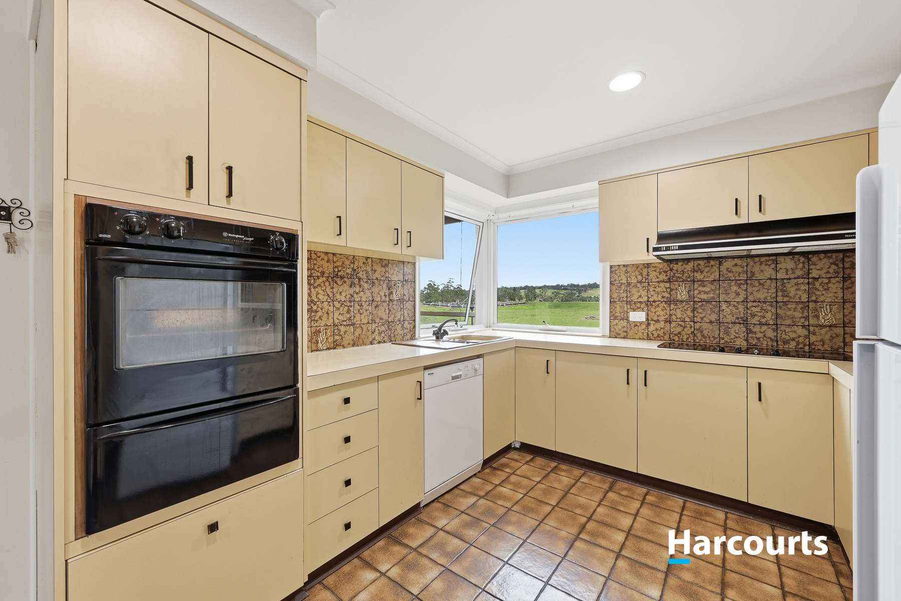 70 Vaggs Road, Yinnar Auction by Farmbuy.com - image 3