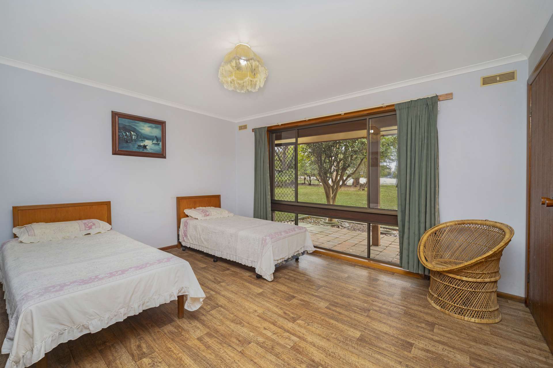 58 E Gibbons Road, Hamilton For Sale by Farmbuy.com - image 7