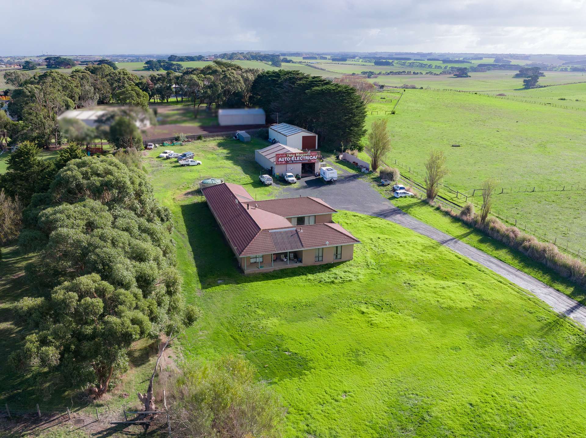191-193 Hopkins Highway, Warrnambool For Sale by Farmbuy.com - image 6