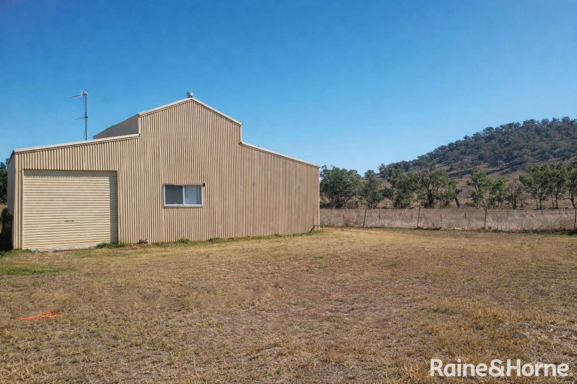 155 Falls Road, Wellington For Sale by Farmbuy.com - image 24