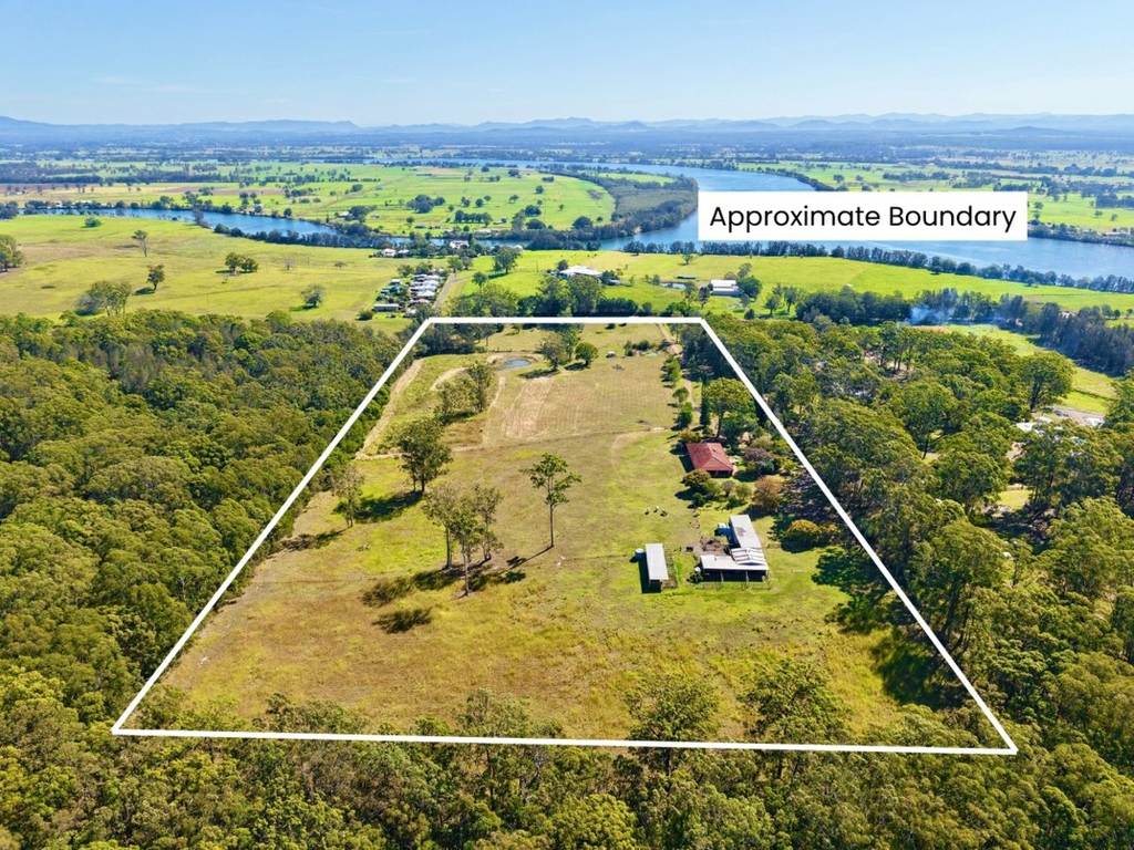 16 Ruprechts Road, Mitchells Island NSW 2430