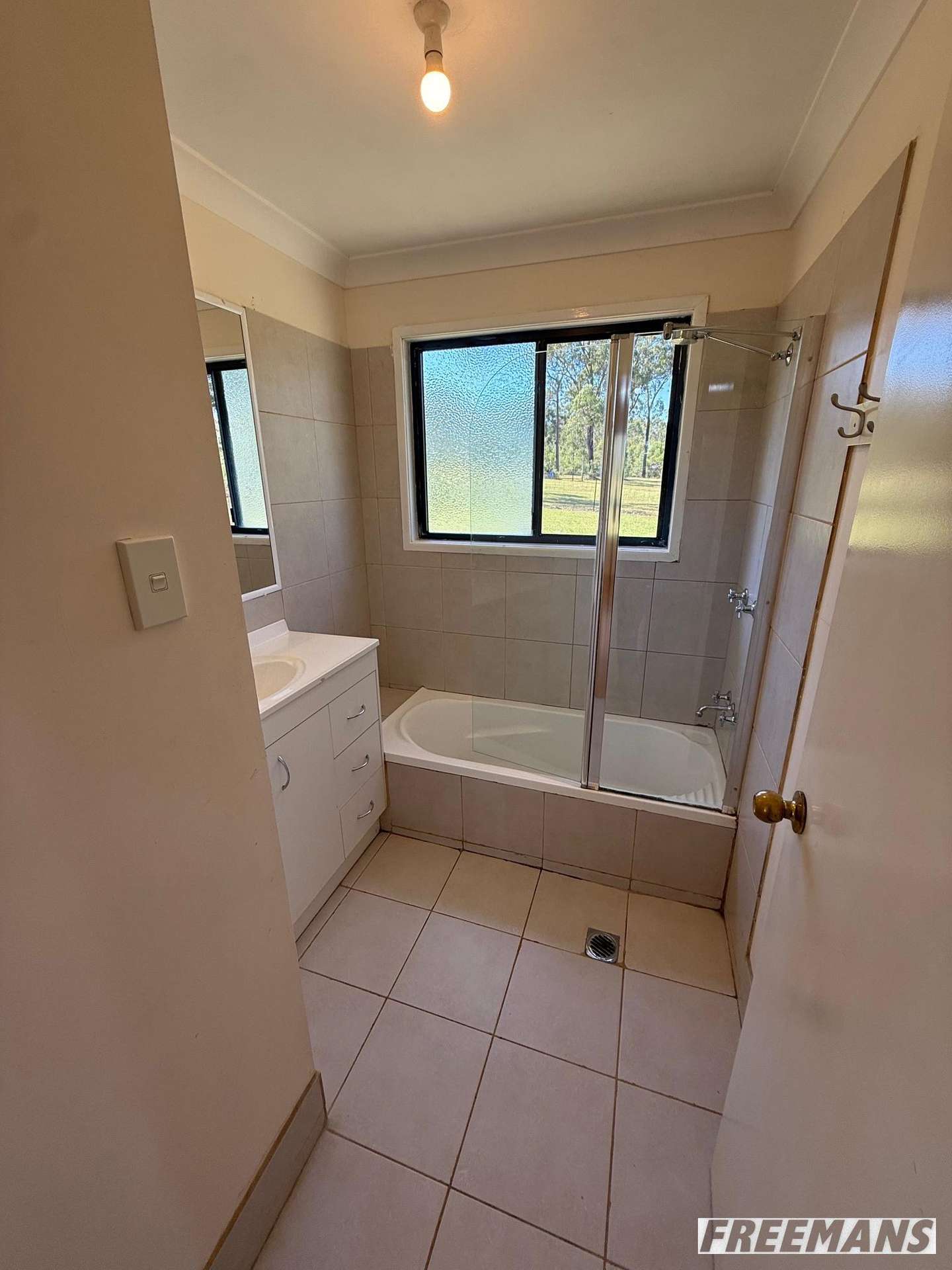 22 Tanduringie Drive, Tarong For Sale by Farmbuy.com - image 7