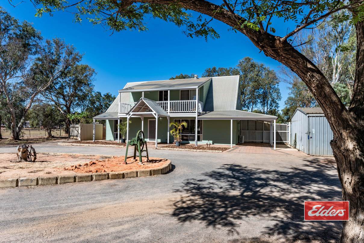 2 Leicester Close, Deepdale For Sale by Farmbuy.com - image 2