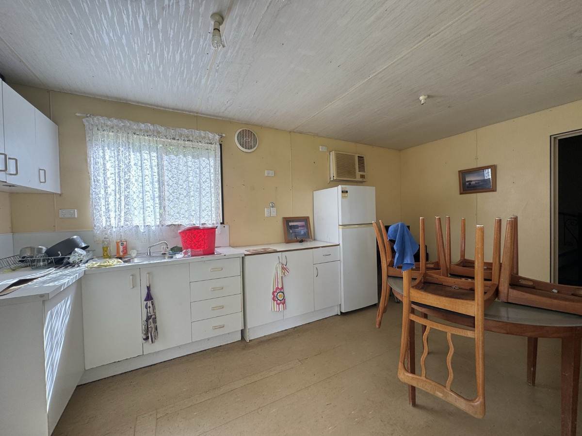 2 Seal Road, Boyne Valley For Sale by Farmbuy.com - image 3