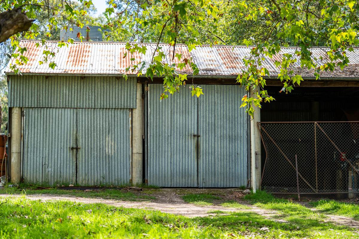 1007 & 1007A Kiewa Valley Highway, Staghorn Flat For Sale by Farmbuy.com - image 19