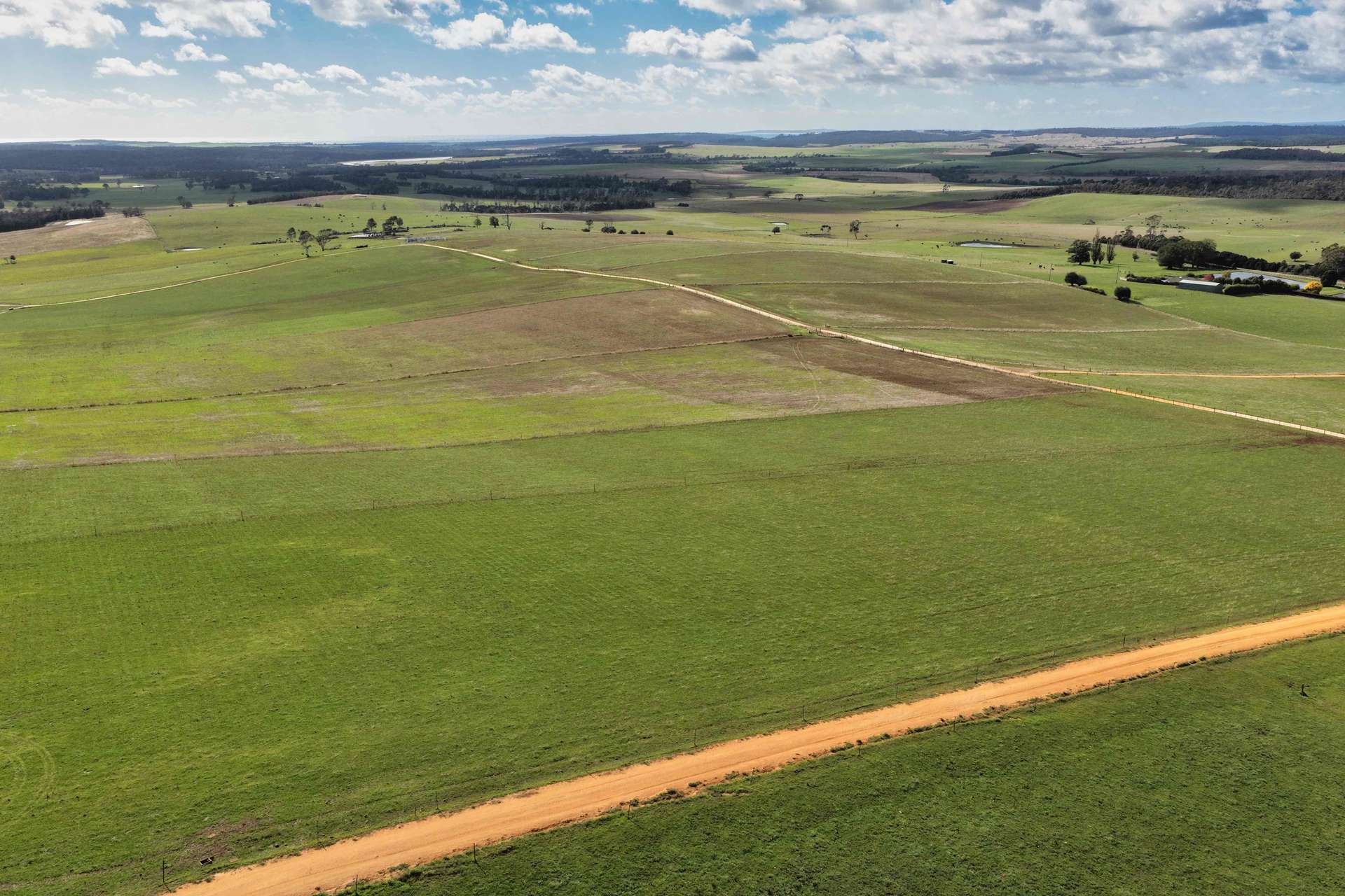 985 Ferny Hill Road, Bridport For Sale by Farmbuy.com - image 6