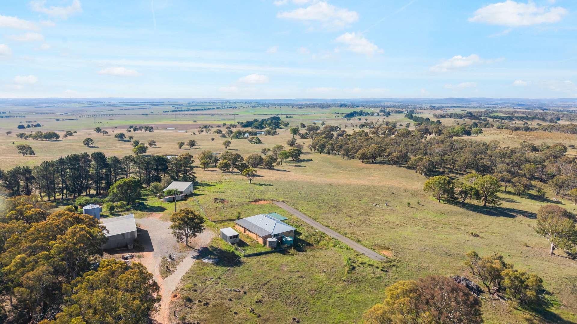 7293 & 7295 Federal Highway, YARRA /, Goulburn Auction by Farmbuy.com - image 1