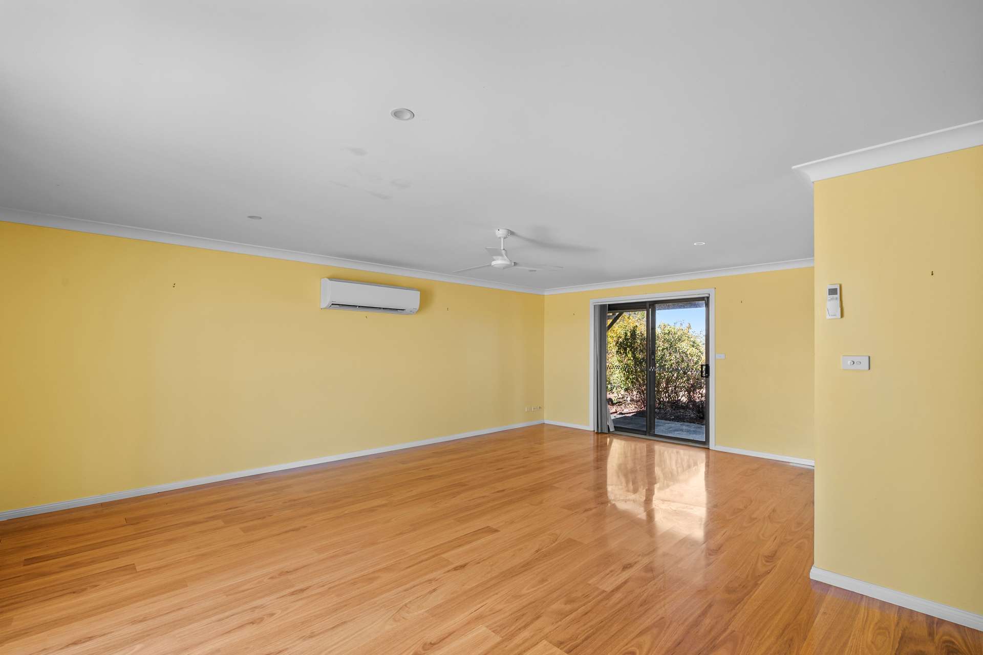 27 Stanley Crescent, Quirindi For Sale by Farmbuy.com - image 8