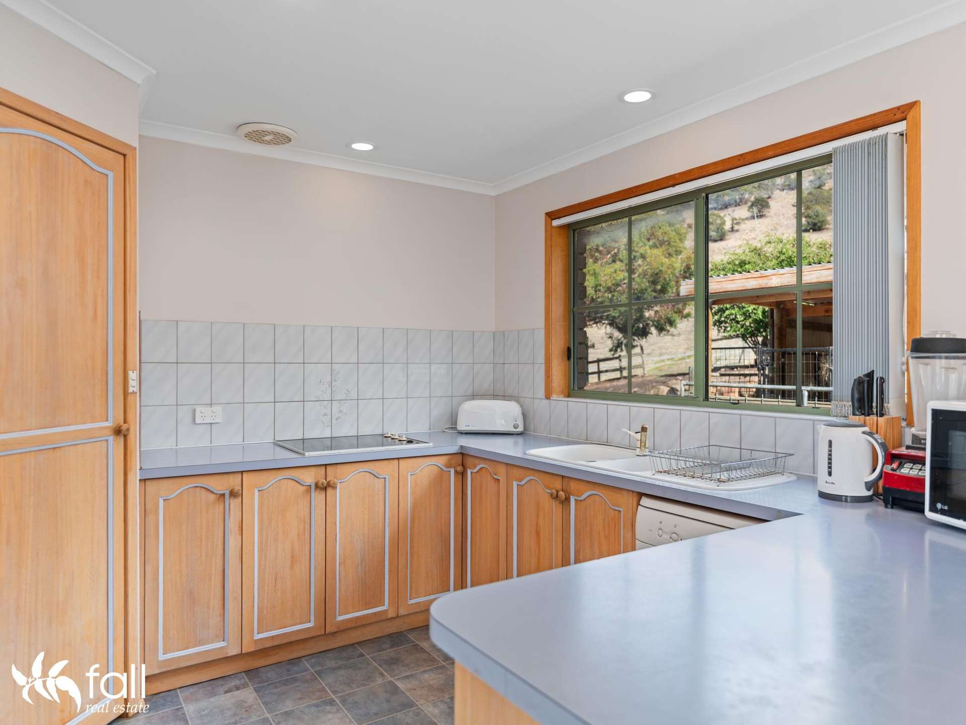 2 Kadina Road, Cambridge For Sale by Farmbuy.com - image 22