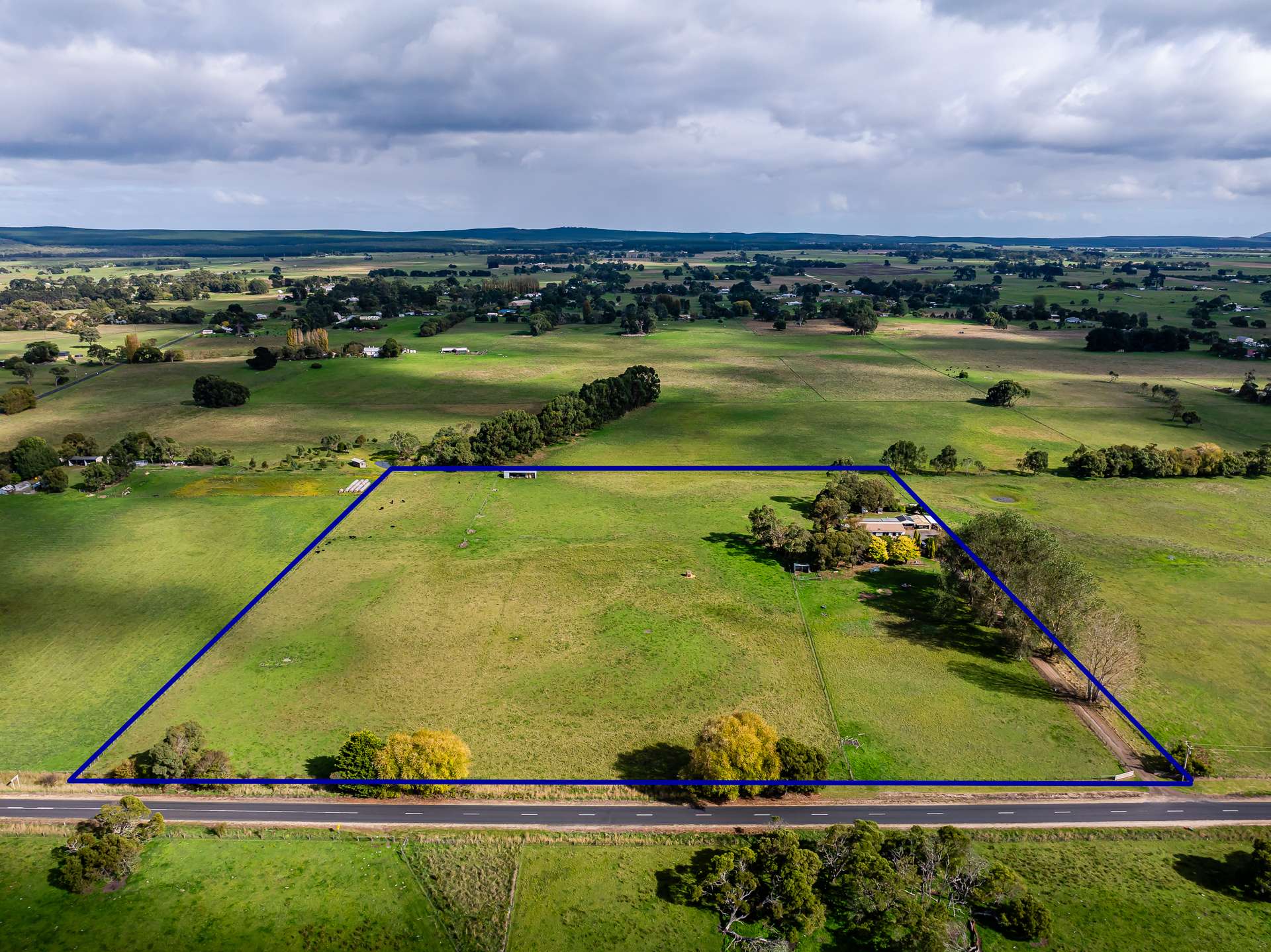1668 Kangaroo Flat Road, Glencoe For Sale by Farmbuy.com - image 29