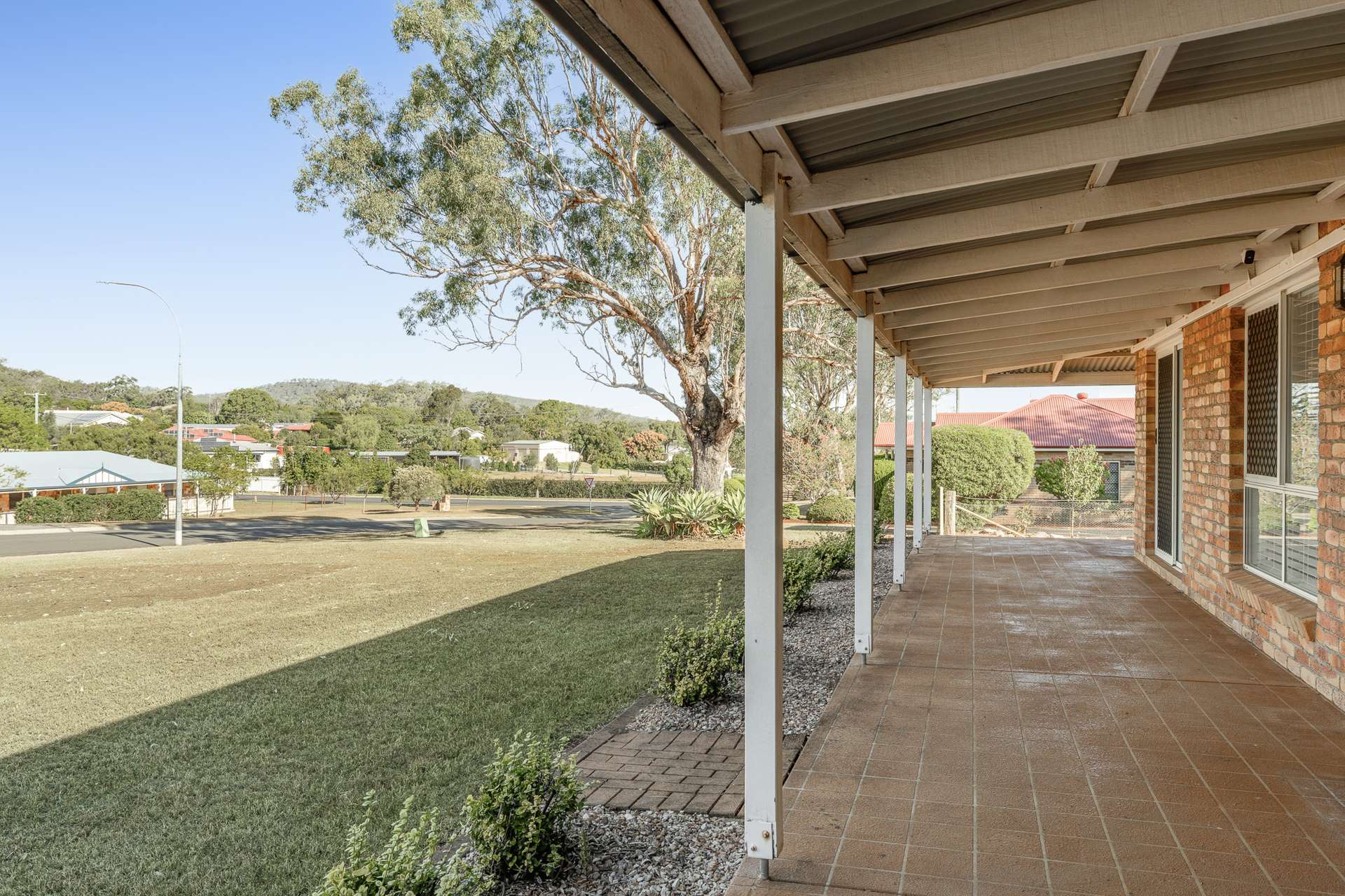 4 Rebecca Street, Glenvale For Sale by Farmbuy.com - image 15