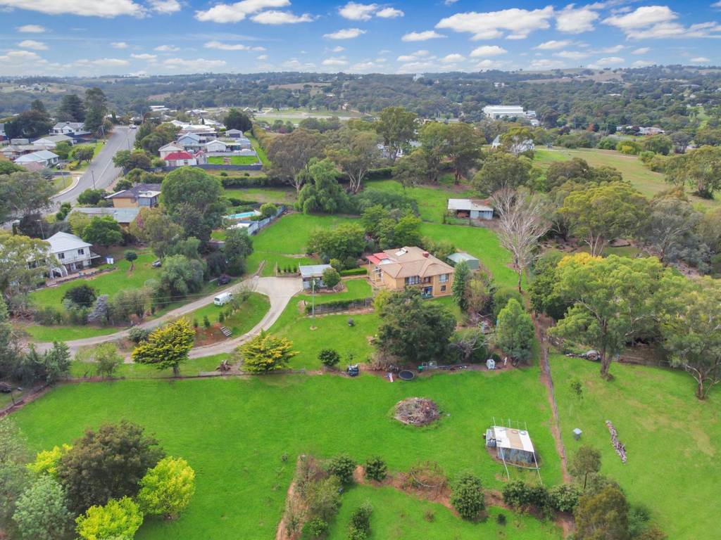 28 Nasmyth Street, Young NSW 2594
