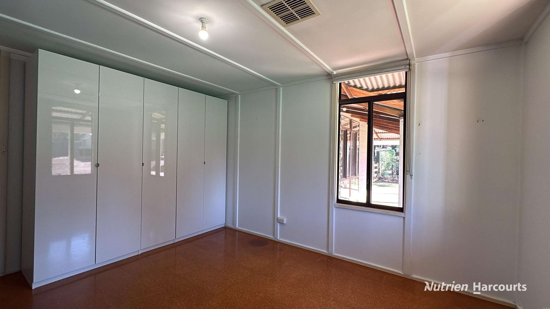 36 Quigley Street, Narrogin For Sale by Farmbuy.com - image 11