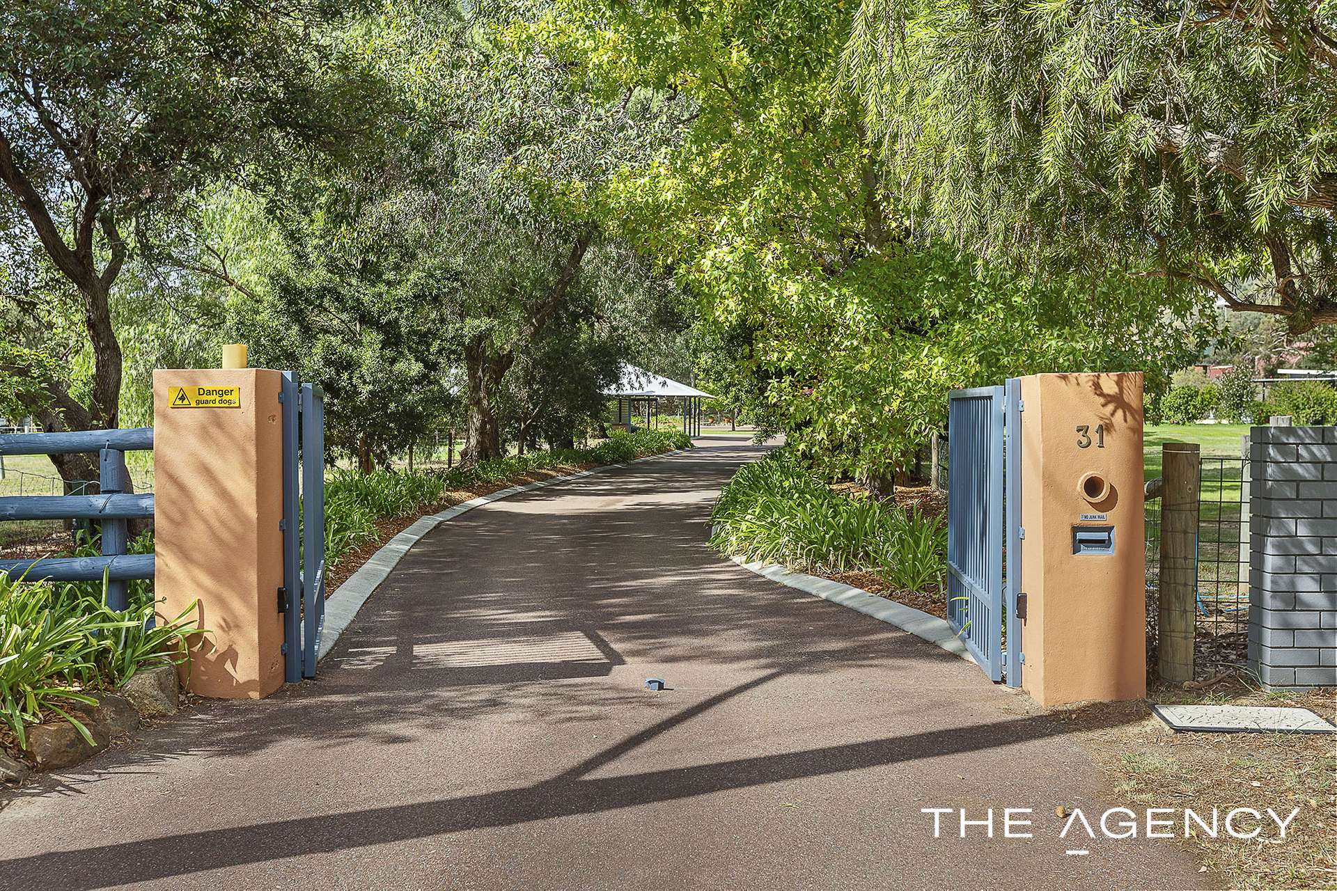 31 Killara Place, Gooseberry Hill For Sale by Farmbuy.com - image 2