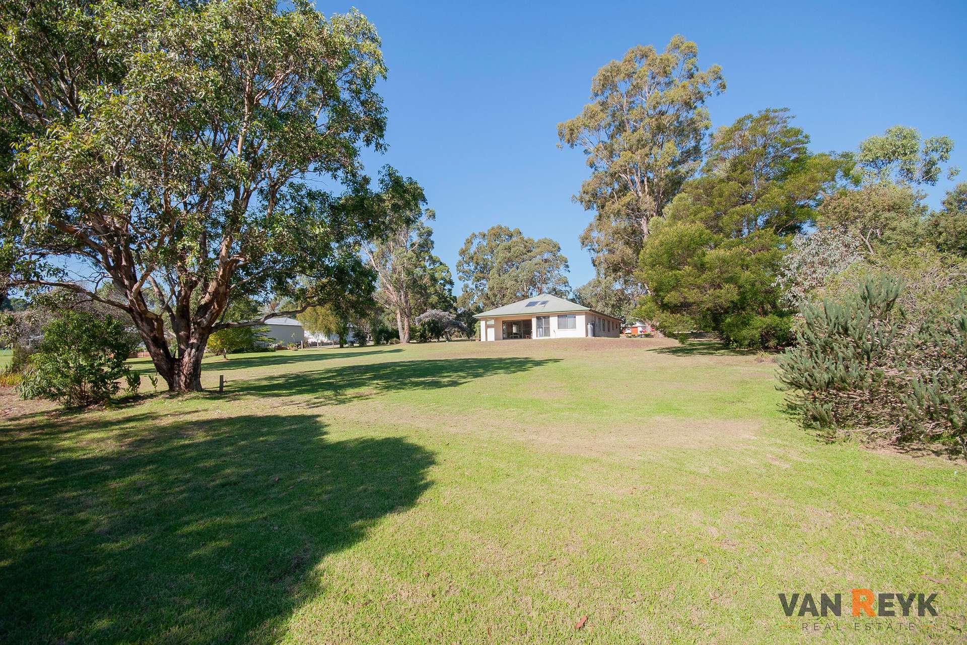 60 Kings Cove Boulevard, Metung For Sale by Farmbuy.com - image 8