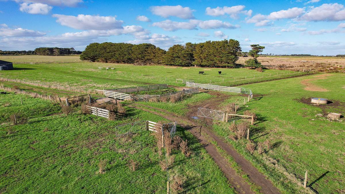 59 Gapes Road, Winslow For Sale by Farmbuy.com - image 14