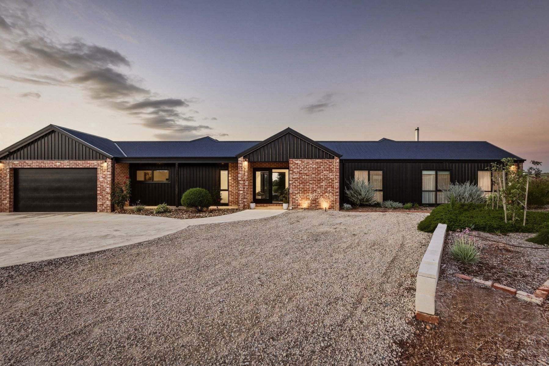 379 Patons Road, Axe Creek For Sale by Farmbuy.com - image 1