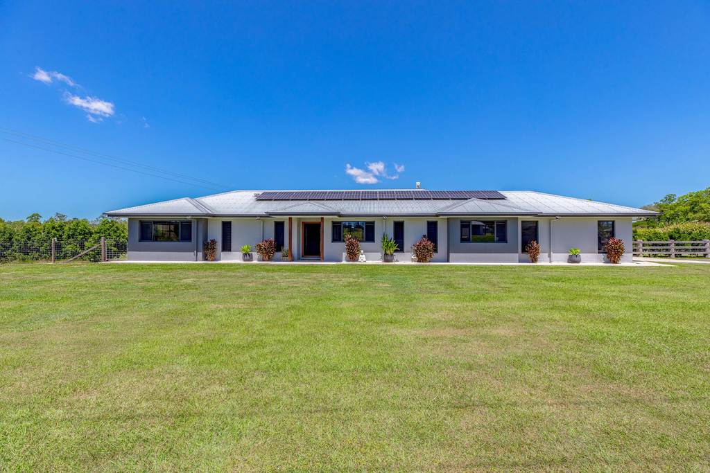 27 Vantage Road, Chatsworth QLD 4570