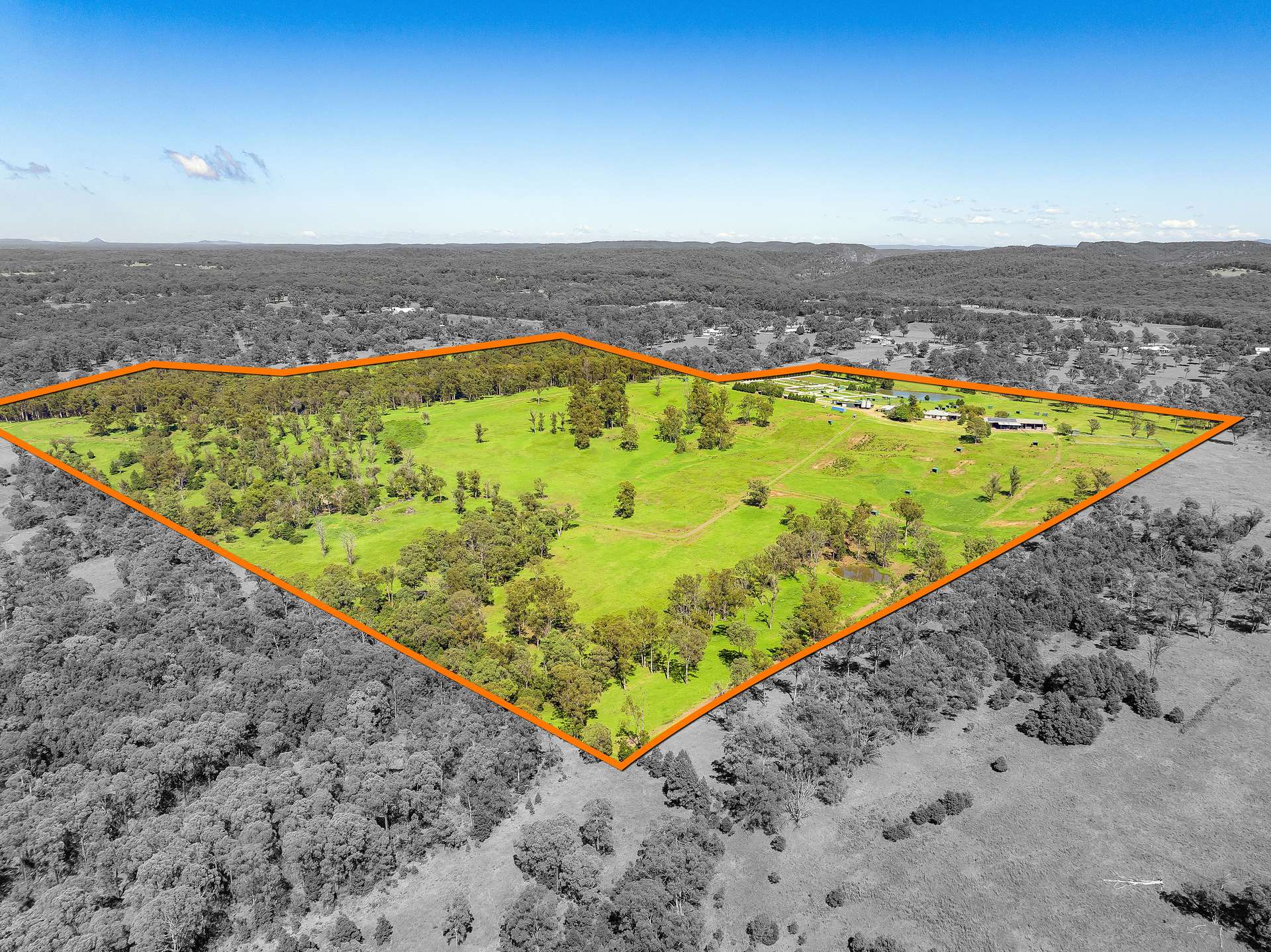 1370 Barkers Lodge Road, Oakdale For Sale by Farmbuy.com - image 1