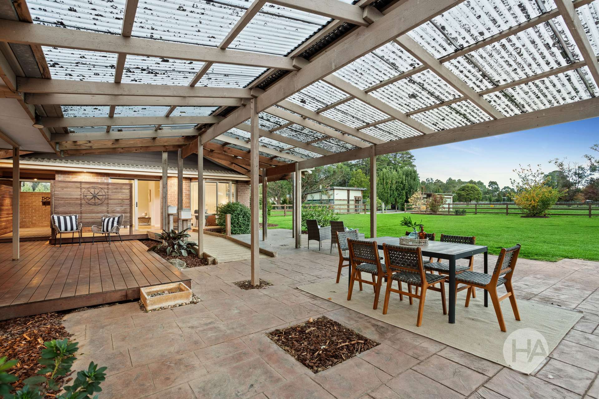 253 & 253A Bungower Road, Somerville For Sale by Farmbuy.com - image 16