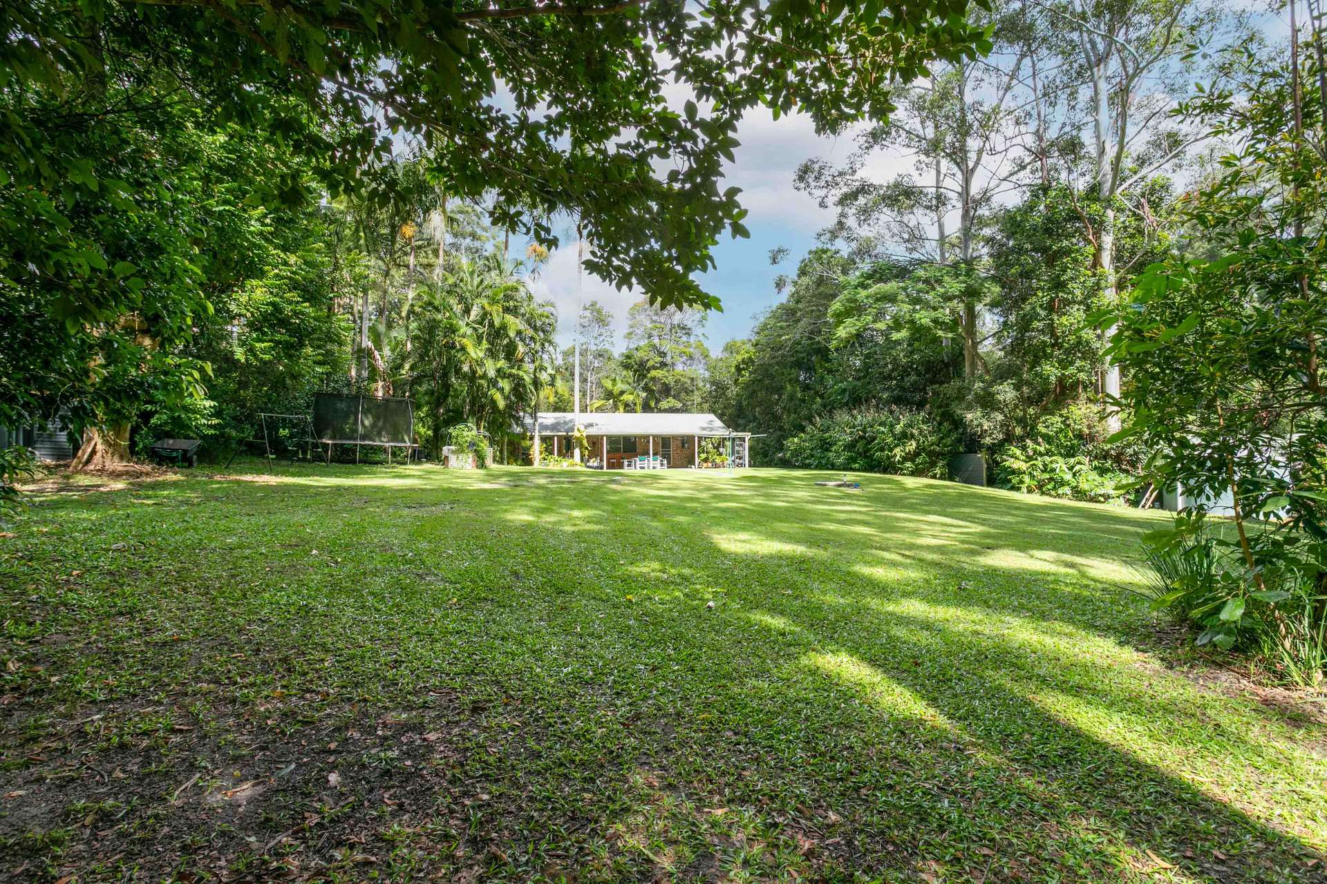 4 Grey Gum Court, Lake Macdonald For Sale by Farmbuy.com - image 17