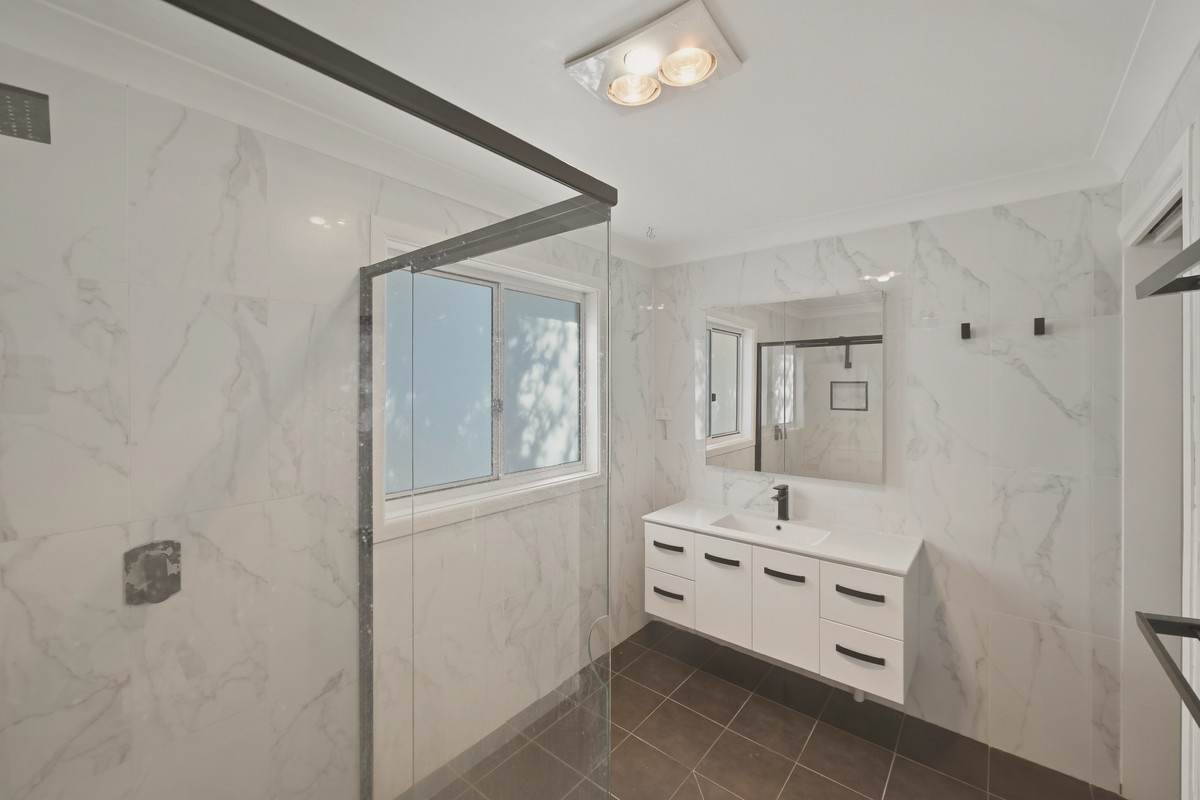 14 Villarette Avenue, Narrabri Auction by Farmbuy.com - image 6