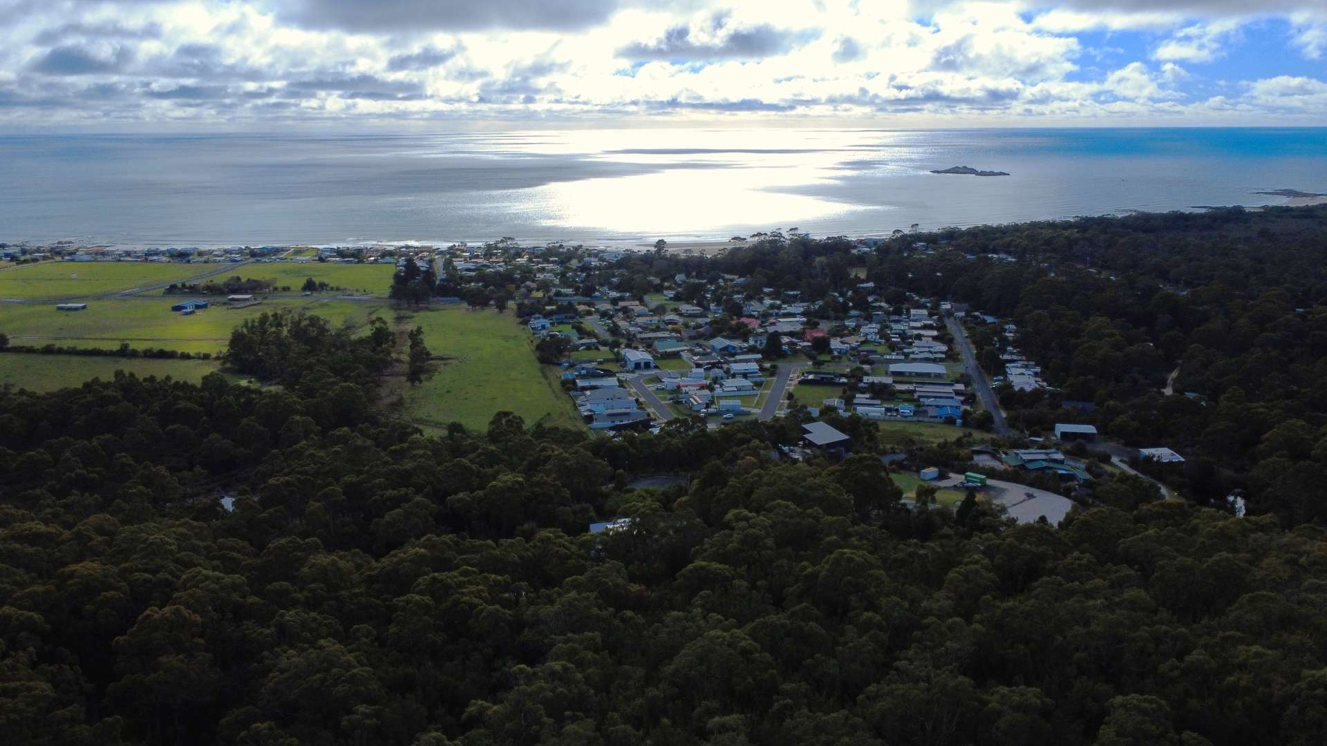 Lot 19,  Banksia Avenue, Sisters Beach For Sale by Farmbuy.com - image 2