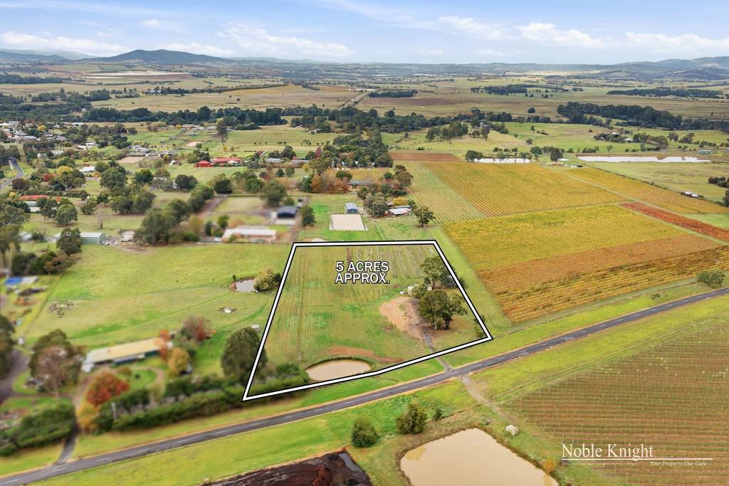 145 Glenview Road, Yarra Glen VIC 3775