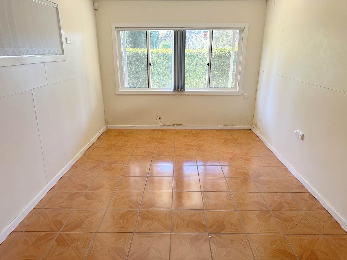8 Kirkby Street, Moree For Sale by Farmbuy.com - image 12