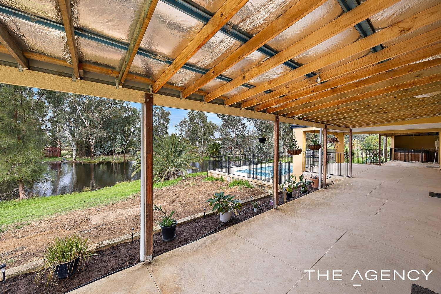182 Doghill Road, Baldivis For Sale by Farmbuy.com - image 3