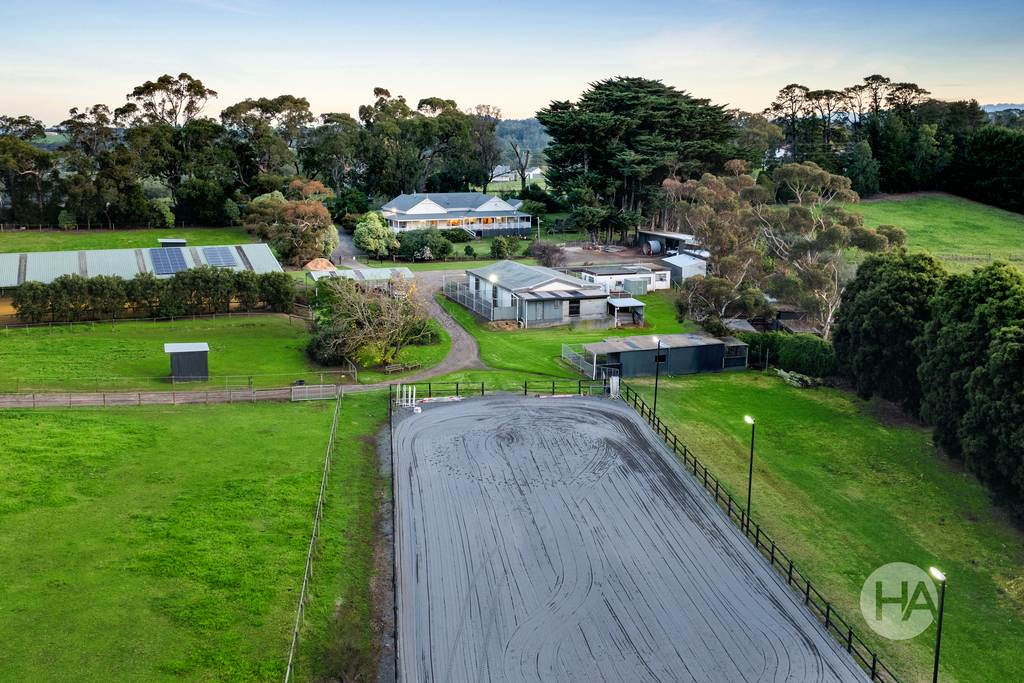741 Warburton Highway, Seville VIC 3139