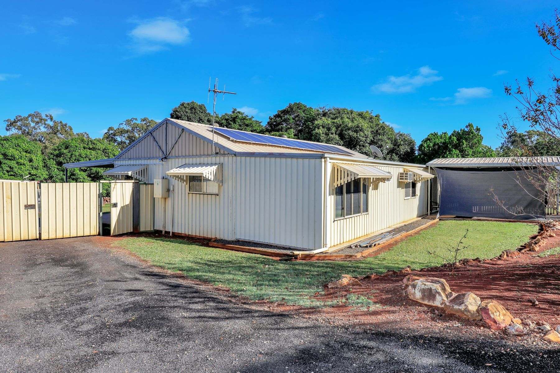 11 Redridge Crescent, Redridge For Sale by Farmbuy.com - image 27