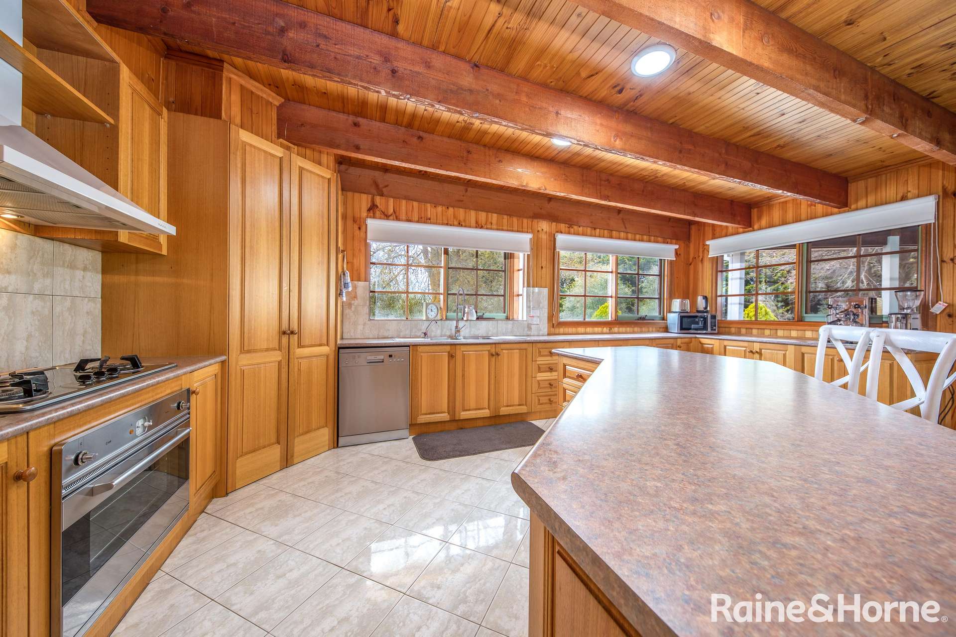 568 Chanters Lane, Tylden For Sale by Farmbuy.com - image 6