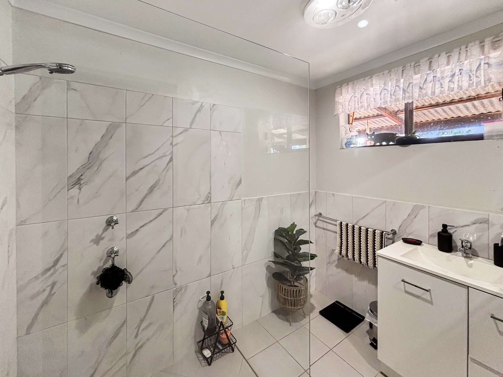 5 Bomen Street, Goolgowi For Sale by Farmbuy.com - image 9