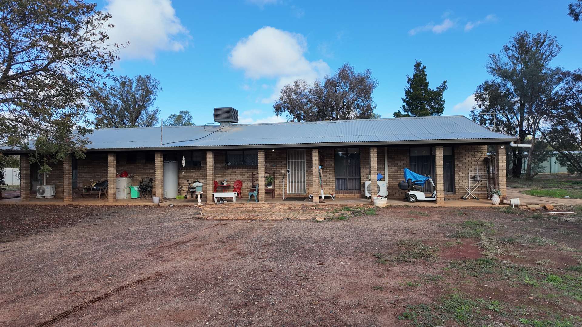 5 Bomen Street, Goolgowi For Sale by Farmbuy.com - image 4