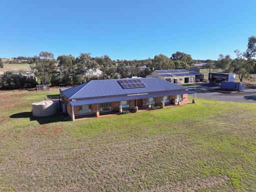Farm For Sale - NSW - Parkes - 2870 - Space, Lifestyle & The Ultimate Shed Setup on Over 9,000sqm 