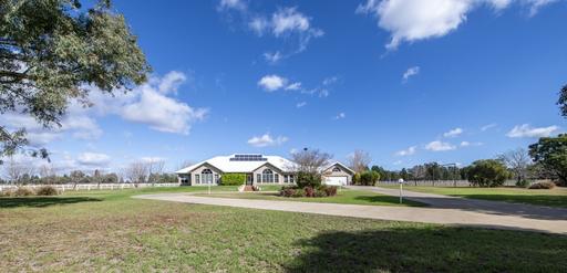 Farm For Sale - NSW - Dubbo - 2830 - Grand Family Lifestyle on 1.5ha in Firgrove Estate! 